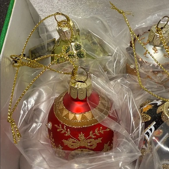 Joan Rivers Set/12 Mini Russian Inspired Egg Ornaments - Picture 3 of 13